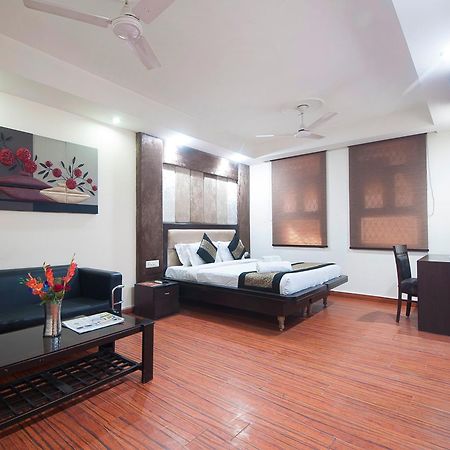 Hotel Apra Inn นิวเดลี ภายนอก รูปภาพ