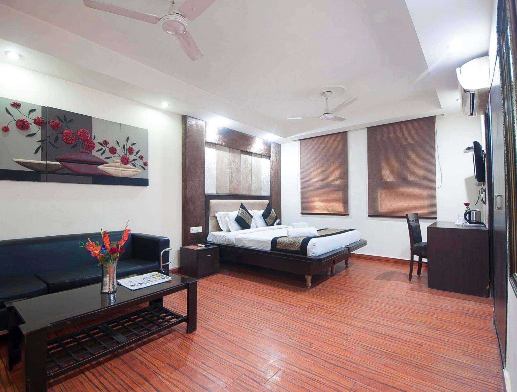 Hotel Apra Inn นิวเดลี ภายนอก รูปภาพ