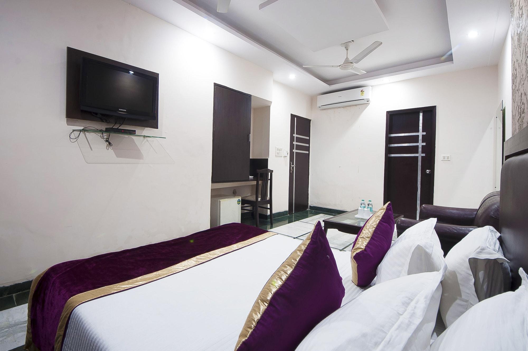 Hotel Apra Inn นิวเดลี ภายนอก รูปภาพ