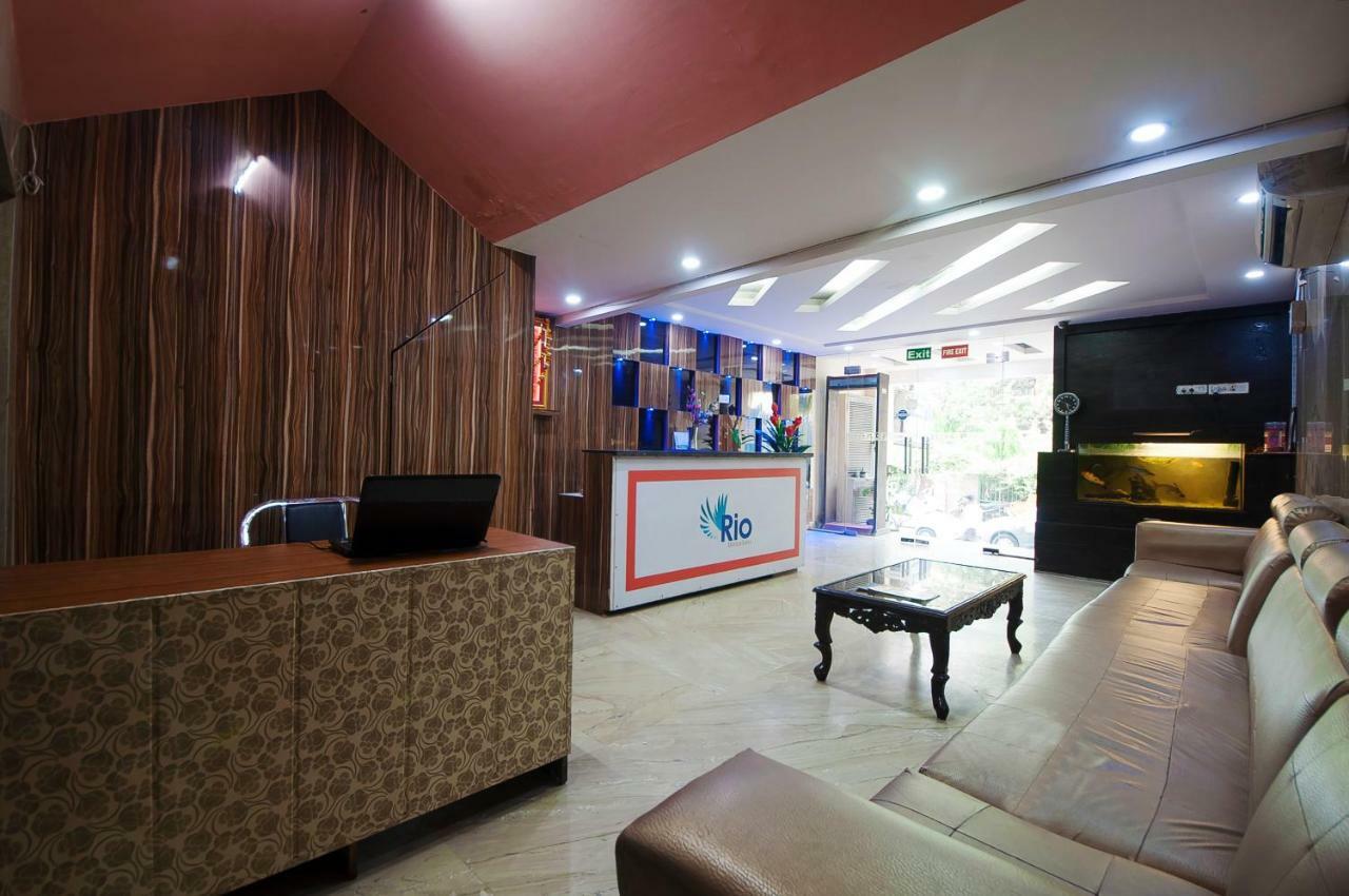 Hotel Apra Inn นิวเดลี ภายนอก รูปภาพ